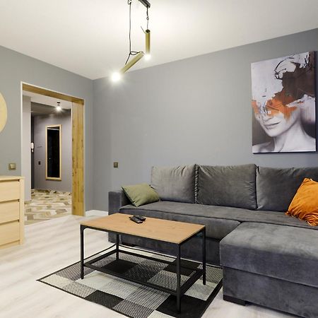 Vip Apartment Studio On Lesi Ukrainky 17 Blvd Kiev Eksteriør billede